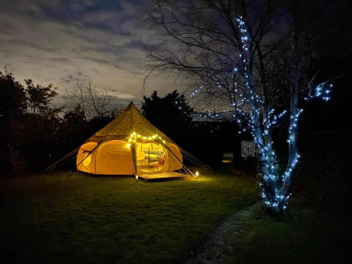 Secret Garden Glamping Hotel Lymington Exterior photo