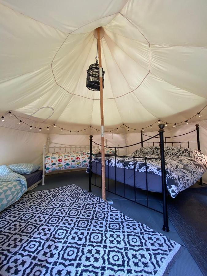 Secret Garden Glamping Hotel Lymington Exterior photo