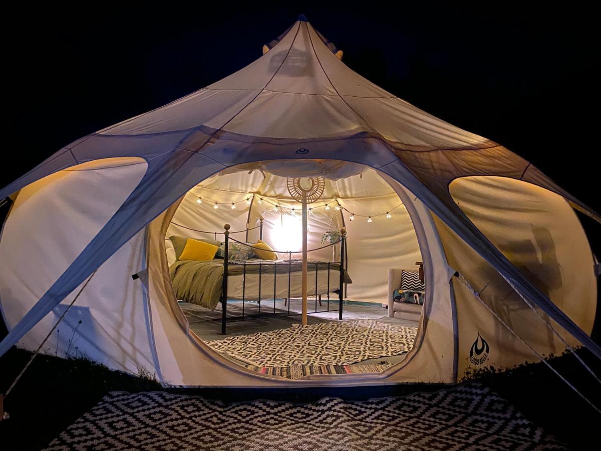Secret Garden Glamping Hotel Lymington Exterior photo