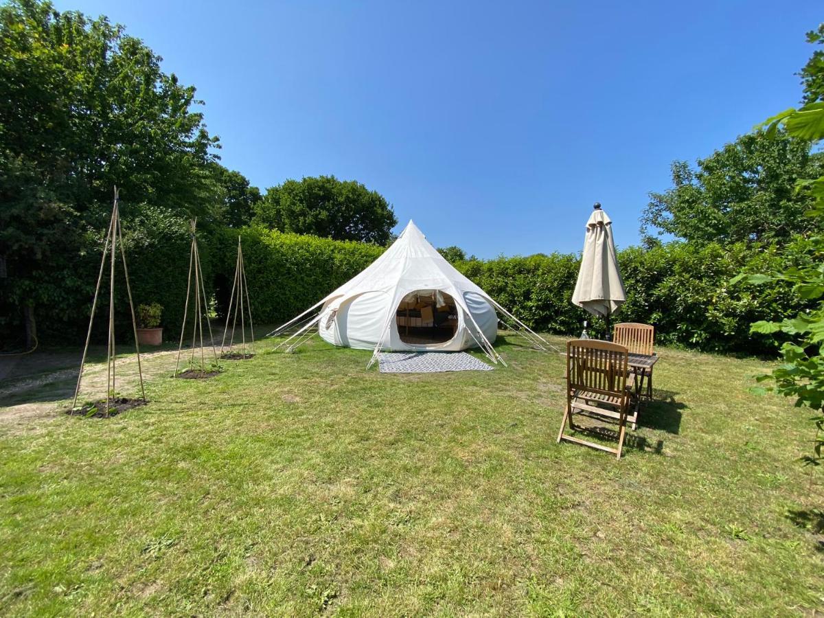 Secret Garden Glamping Hotel Lymington Exterior photo